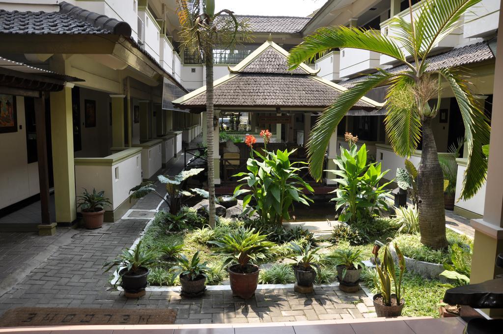Hotel Wisanti Yogyakarta Exterior photo