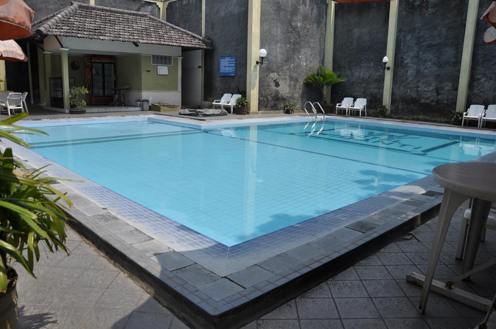 Hotel Wisanti Yogyakarta Exterior photo