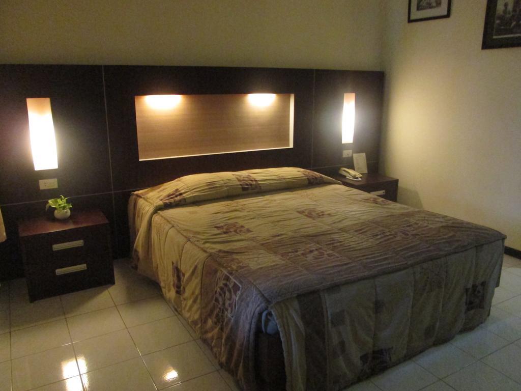 Hotel Wisanti Yogyakarta Exterior photo