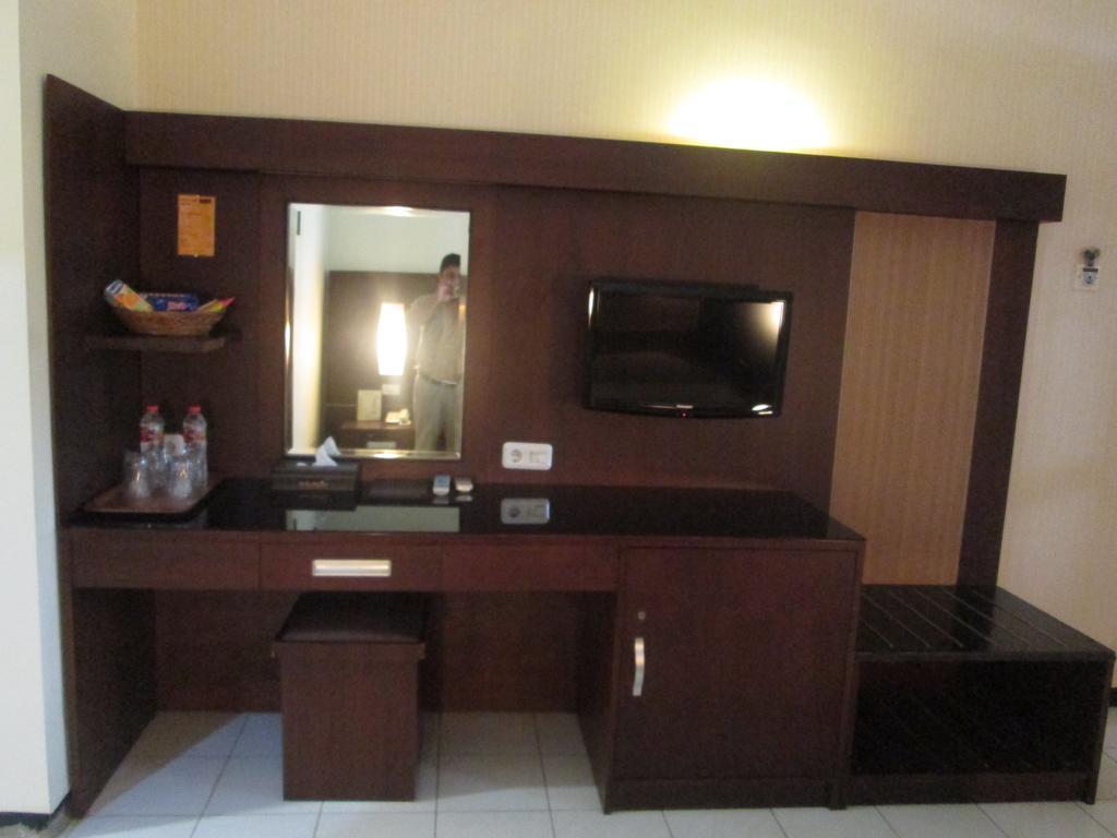 Hotel Wisanti Yogyakarta Exterior photo