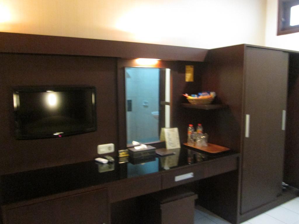 Hotel Wisanti Yogyakarta Exterior photo