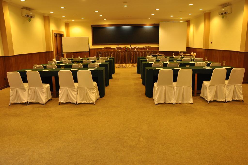 Hotel Wisanti Yogyakarta Exterior photo