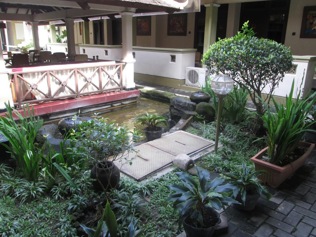 Hotel Wisanti Yogyakarta Exterior photo