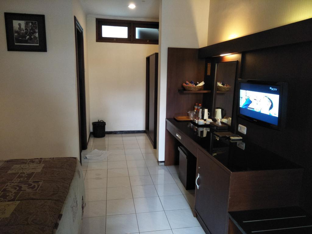 Hotel Wisanti Yogyakarta Exterior photo