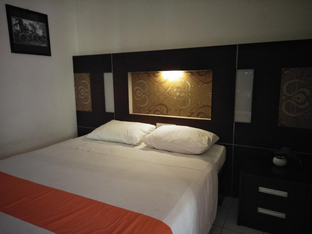 Hotel Wisanti Yogyakarta Exterior photo
