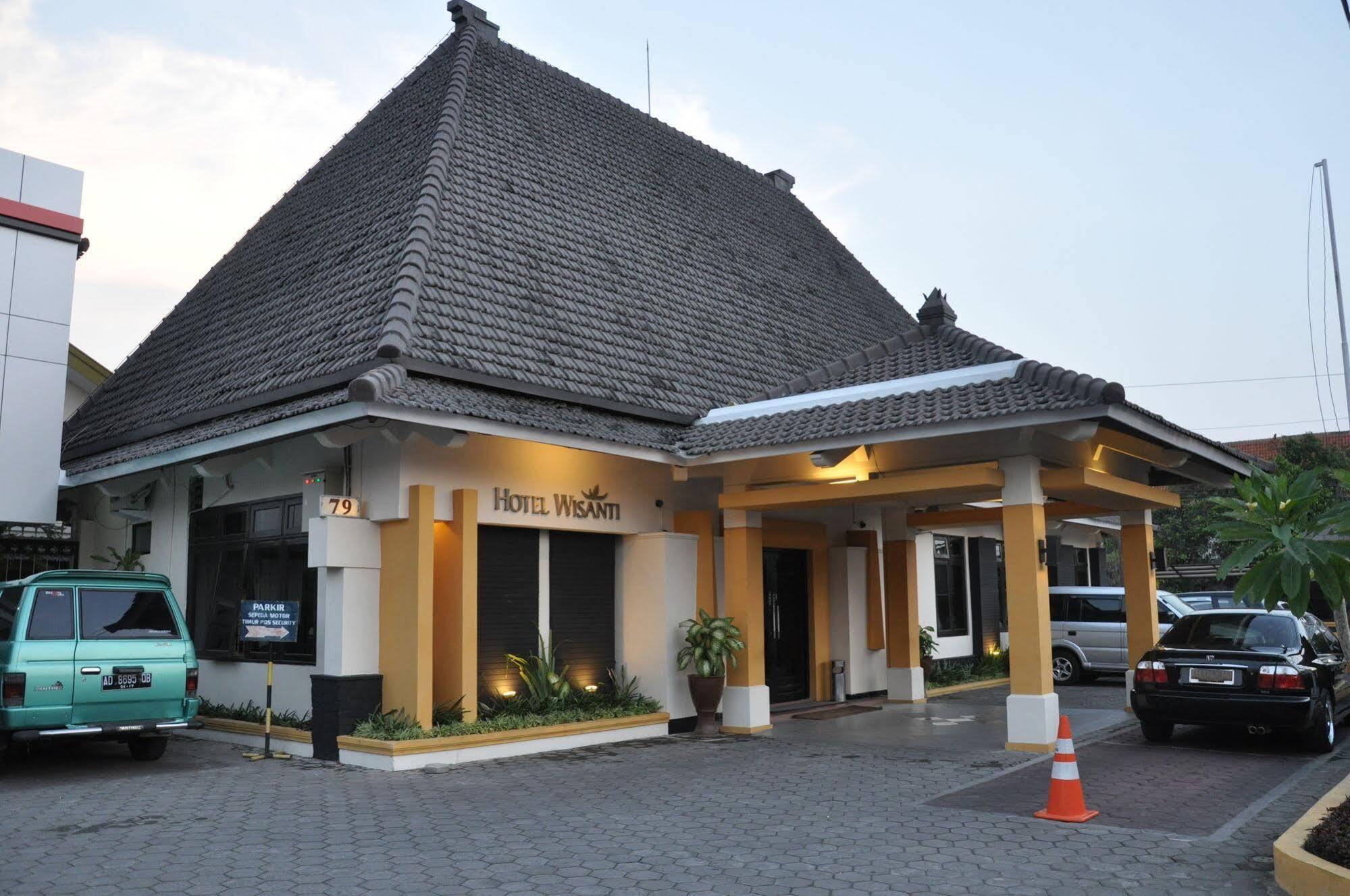 Hotel Wisanti Yogyakarta Exterior photo